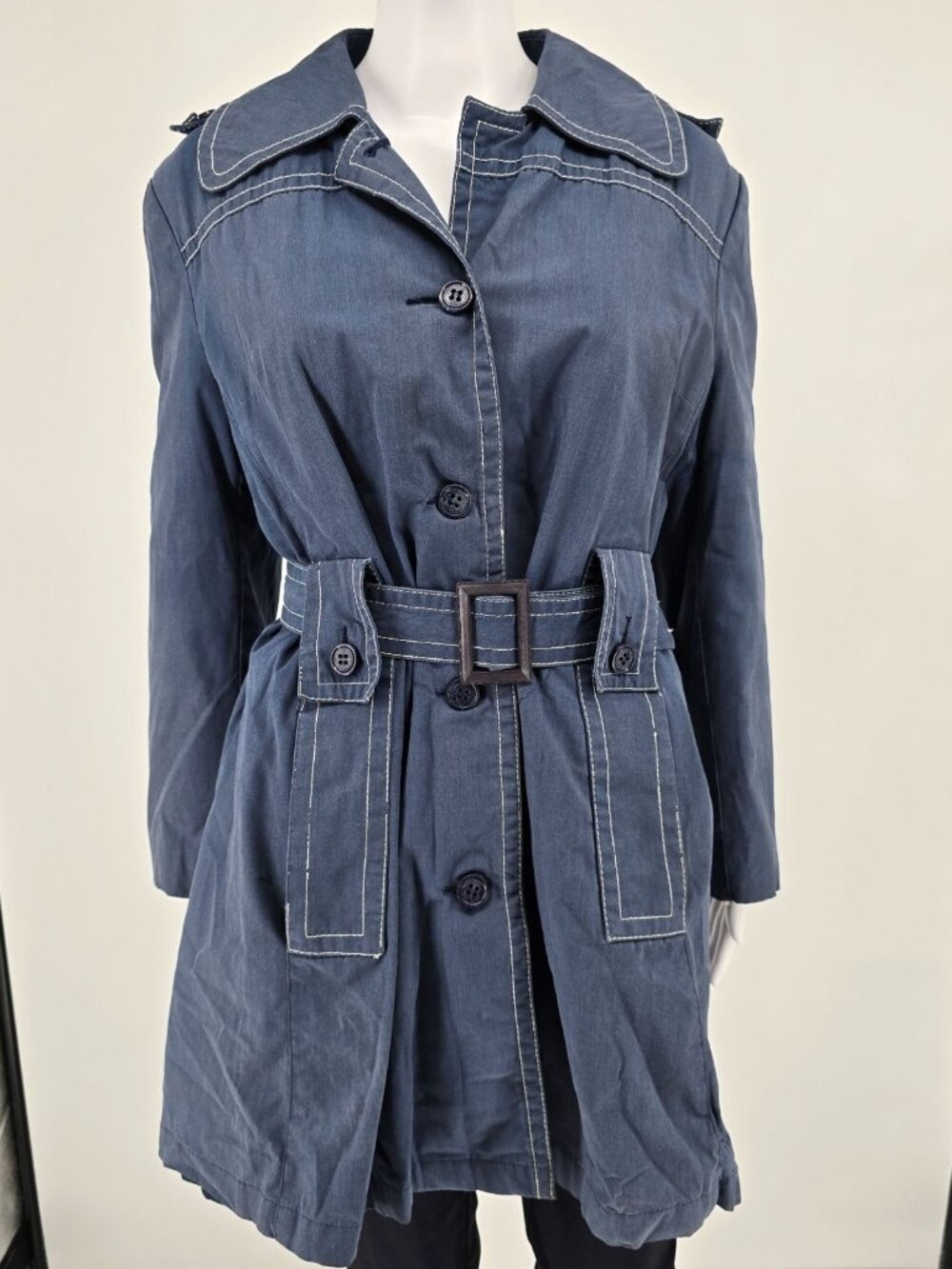 Vintage 1970s Misty Valley Women's Blue Contrast Stitch Belted Car Coat (M/L)